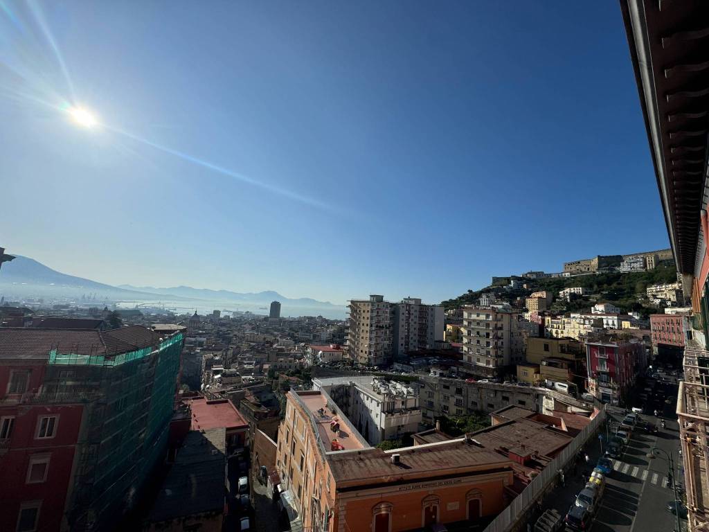Appartamento a Napoli in Corso Vittorio Emanuele - Foto 2