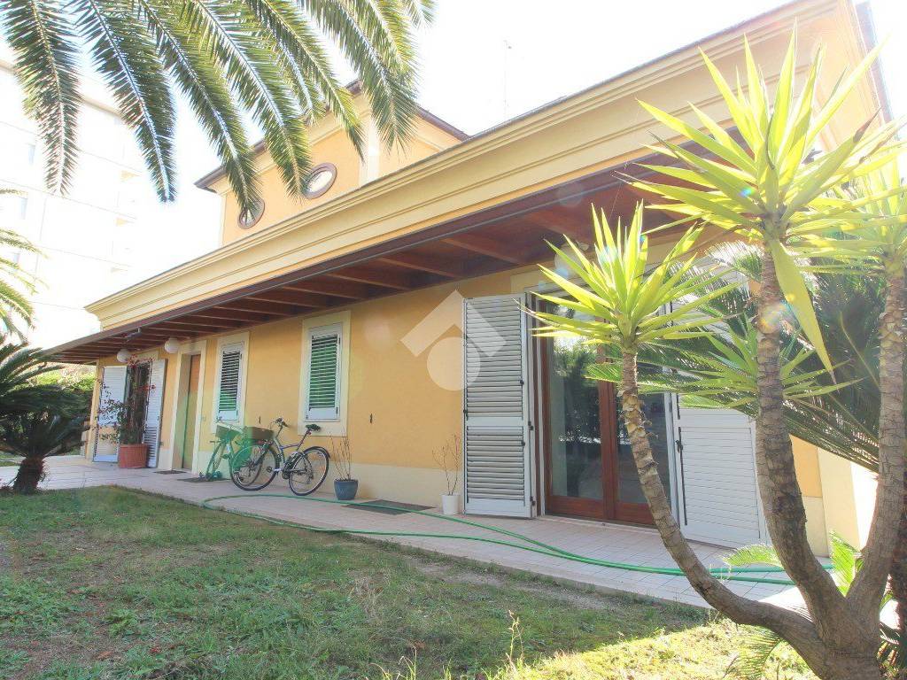 Villa a San benedetto del tronto in Via Giacomo Puccini - Foto 2