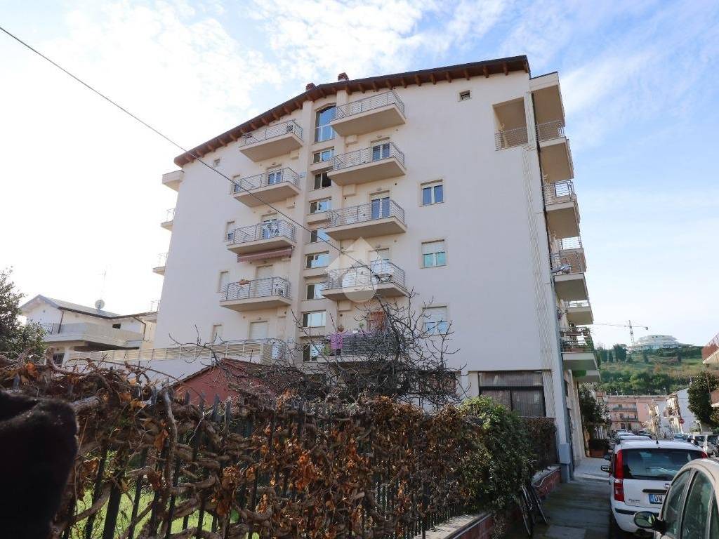 Appartamento a Roseto degli abruzzi in Via Pò, 1 - Foto 2