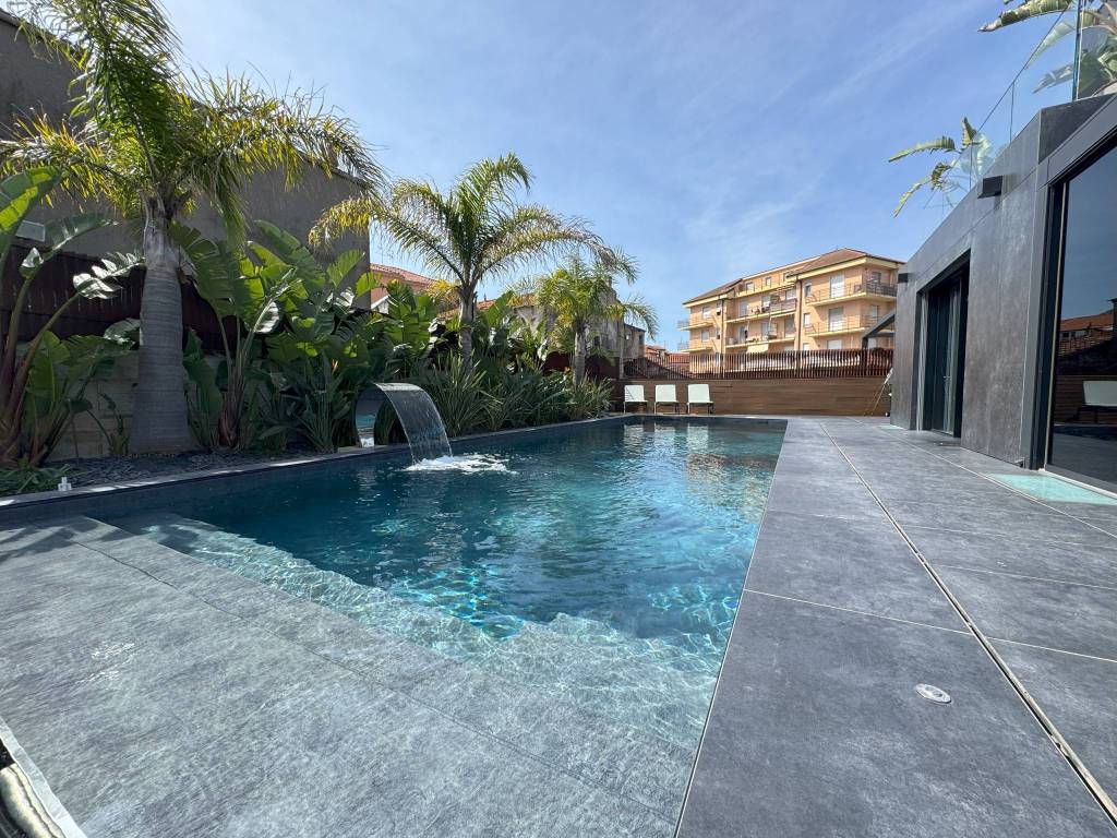 Villa a Albenga in Via Dei Partigiani - Foto 4