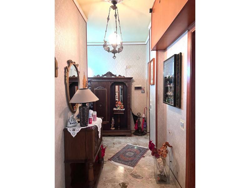 Appartamento a Palermo in Via Vincenzo Piazza Martini - Foto 2