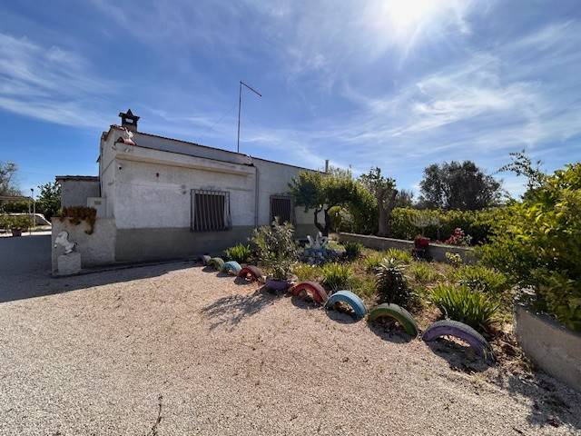 Villa a Brindisi in Strada per Serranova - Foto 3