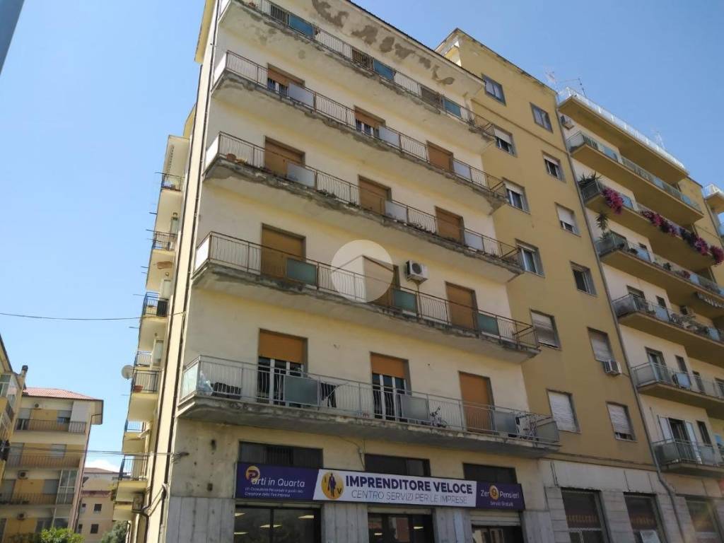 Appartamento a Cosenza in Via Francesco Saverio Nitti, 20 - Foto 3