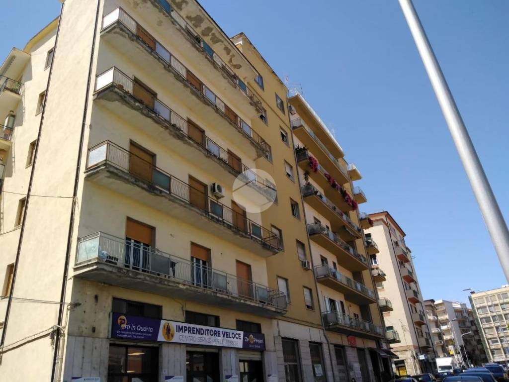 Appartamento a Cosenza in Via Francesco Saverio Nitti, 20 - Foto 4