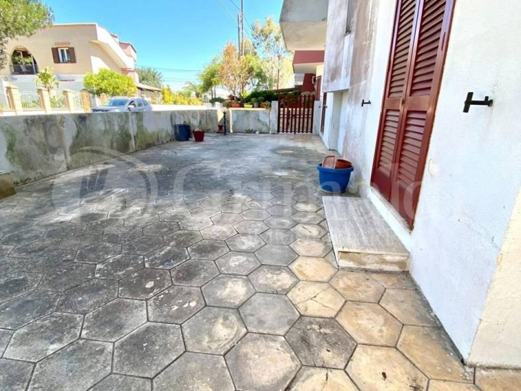 Casa indipendente a Tuglie in VIALE DUCA D'AOSTA , 16 - Foto 5