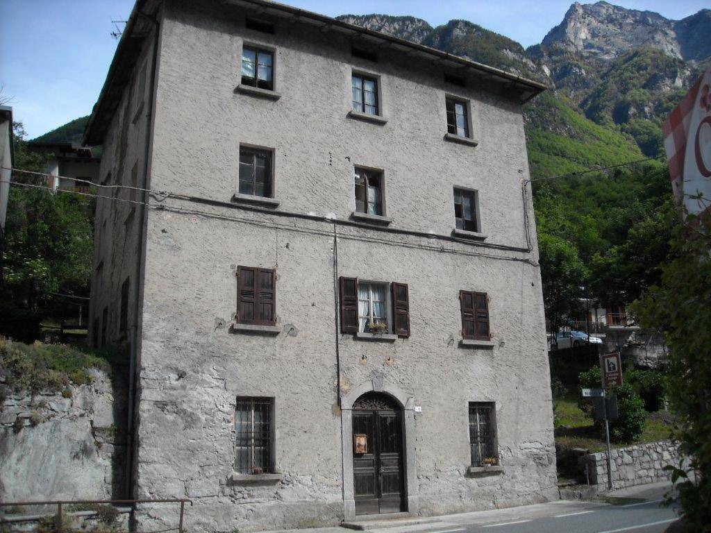 Casa indipendente a Piuro in strada nazionale - Foto 2