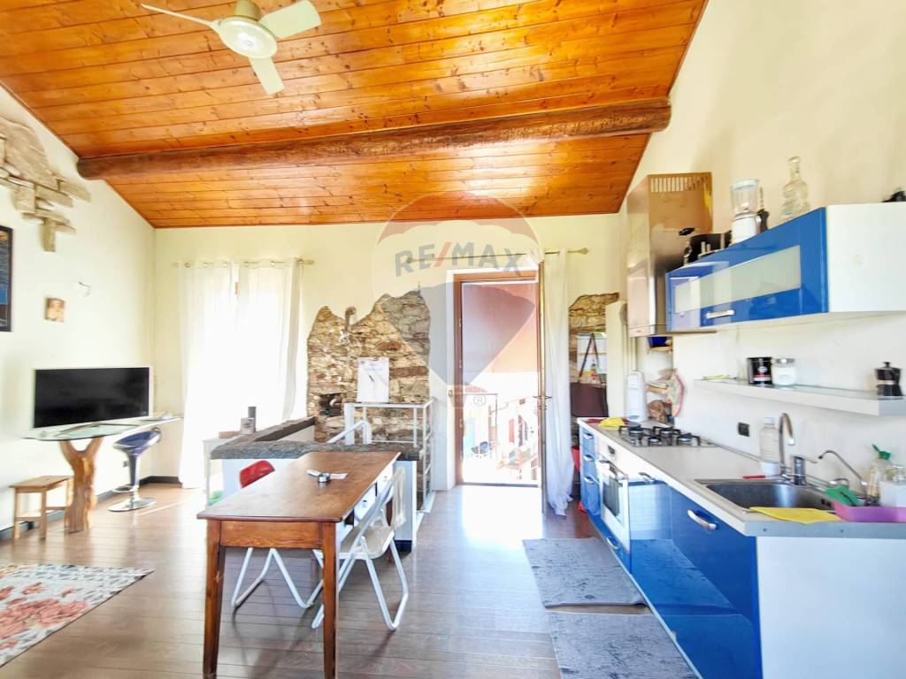 Appartamento a Caravate in Via Cadè - Foto 4