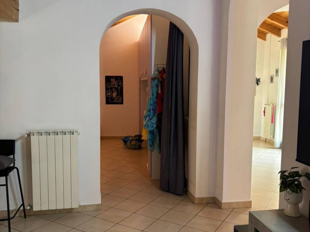 Appartamento a Trecate in Via Adua - Foto 2