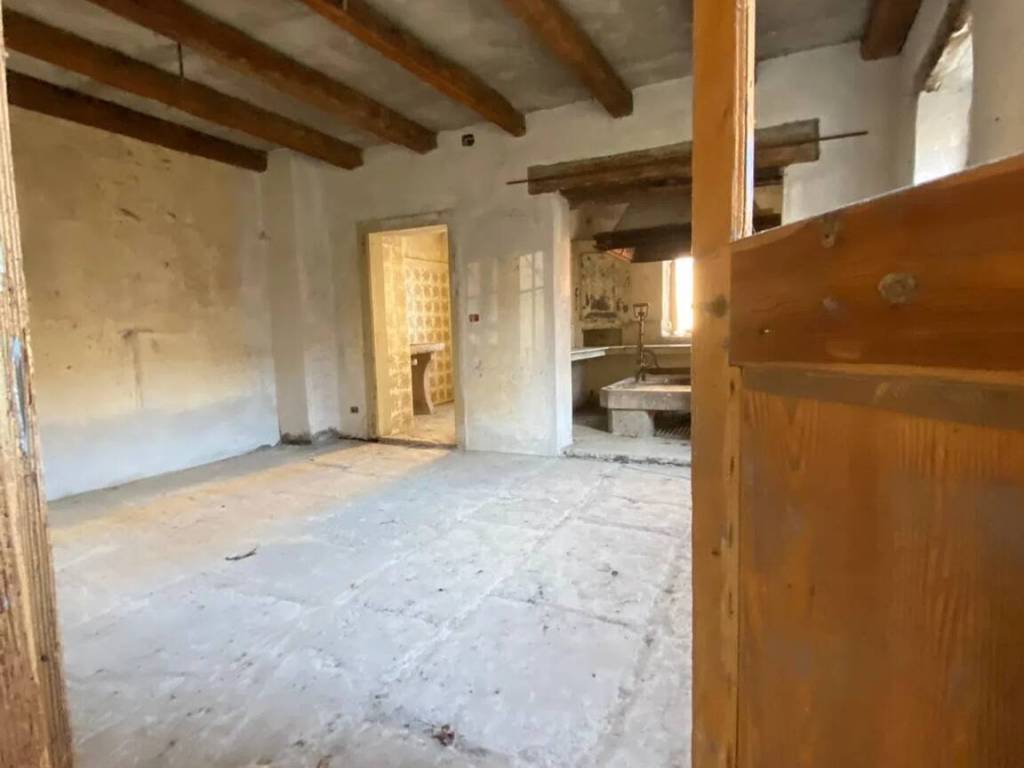 Casa indipendente a Ponte nelle alpi in Frazione Col Di Cugnan S.N.C. - Foto 4
