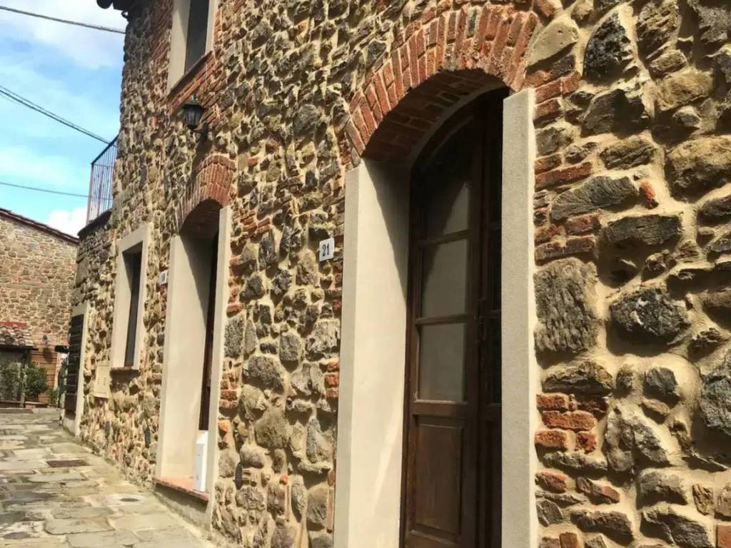 Casa indipendente a Bucine in Via del Tempio - Foto 2