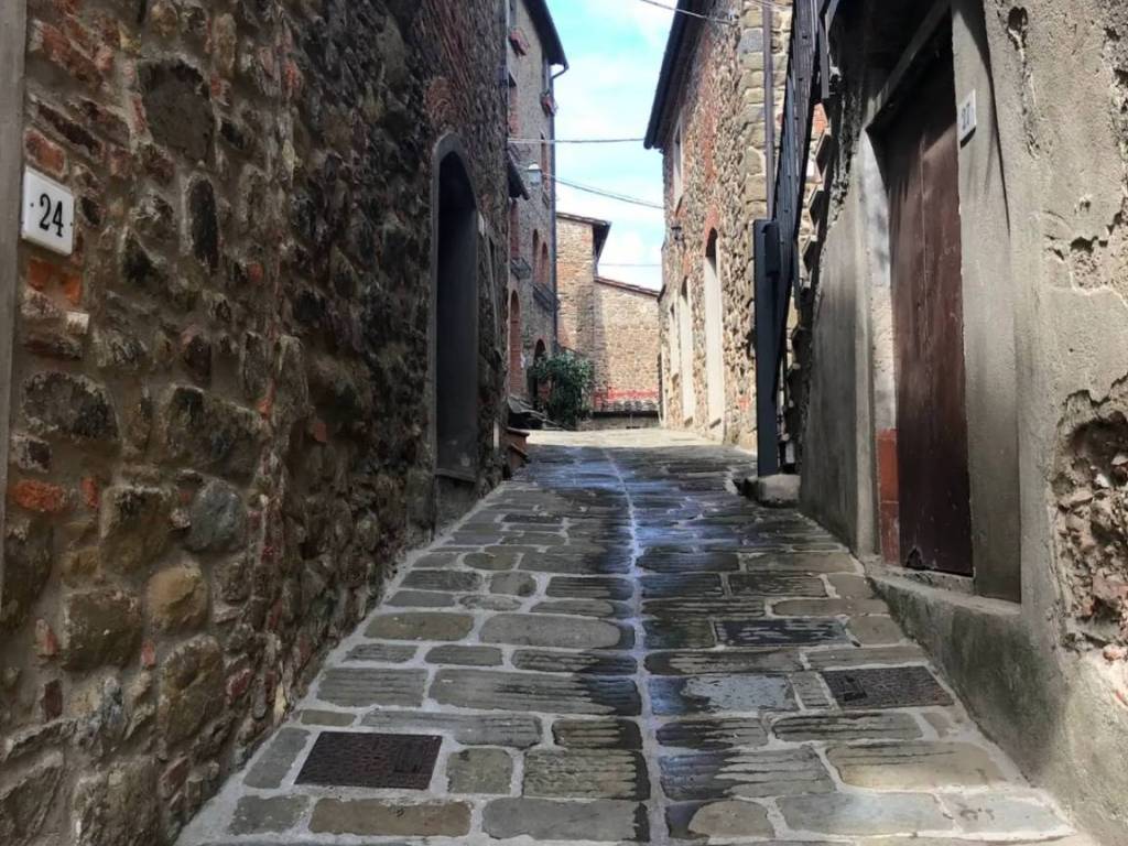 Casa indipendente a Bucine in Via del Tempio - Foto 4