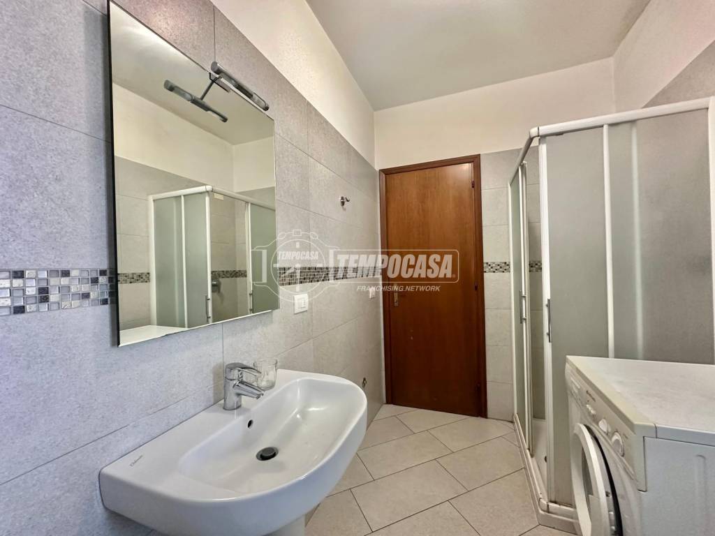 Appartamento a Peschiera del garda in Via Venezia - Foto 5
