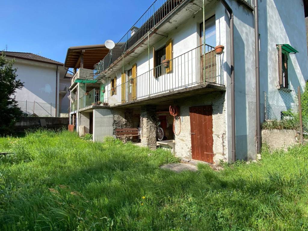 Casa indipendente a Vogogna in Via Nazionale, 130 - Foto 2