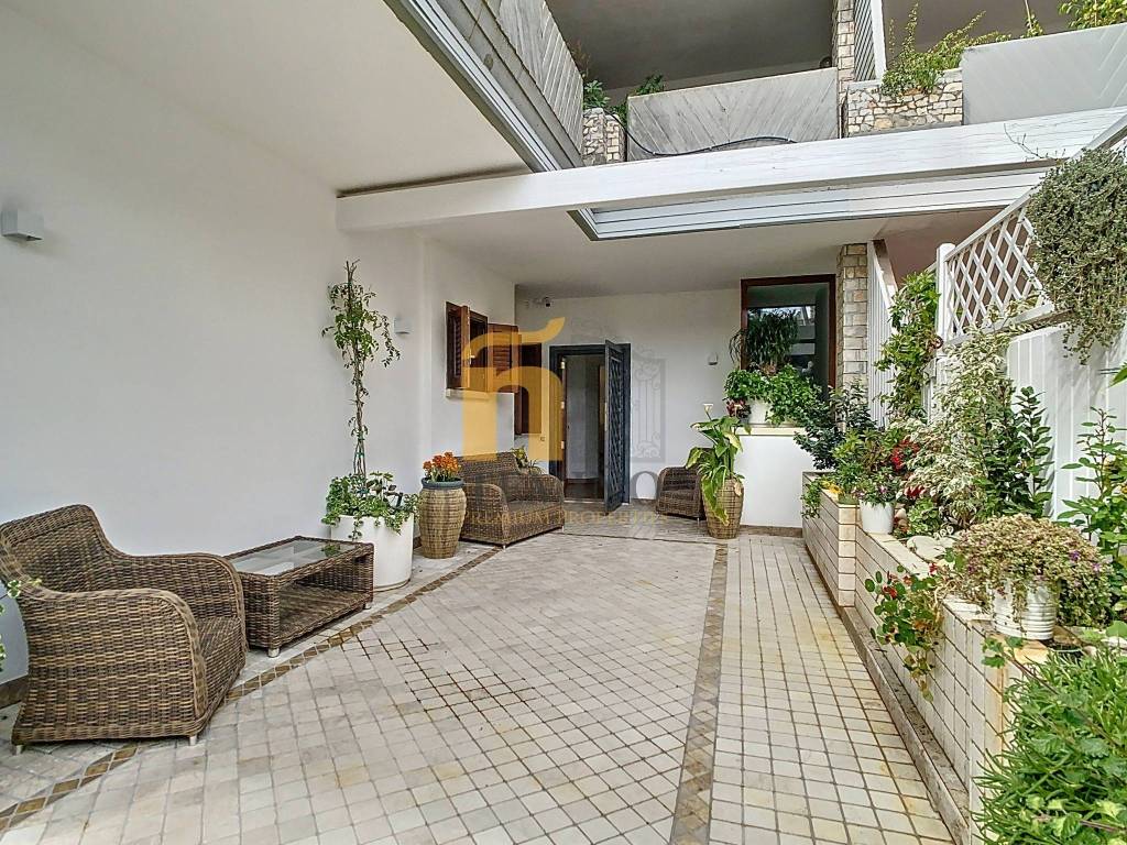 Villa a Lecce in Via Antonietta De Pace - Foto 3
