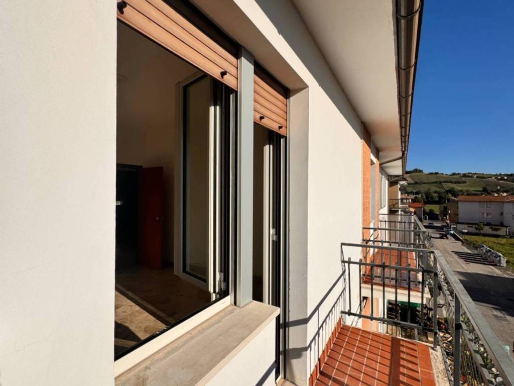 Appartamento a Fermo in Via Nicola Laurantoni - Foto 5