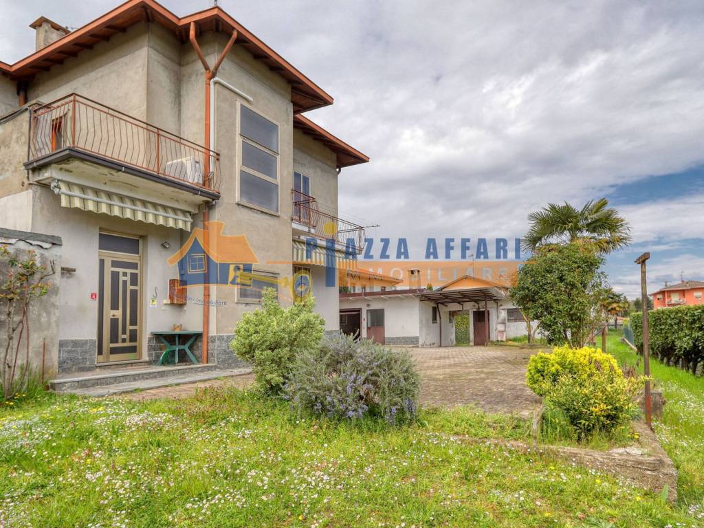 Casa indipendente a Caronno varesino in via Piave - Foto 2