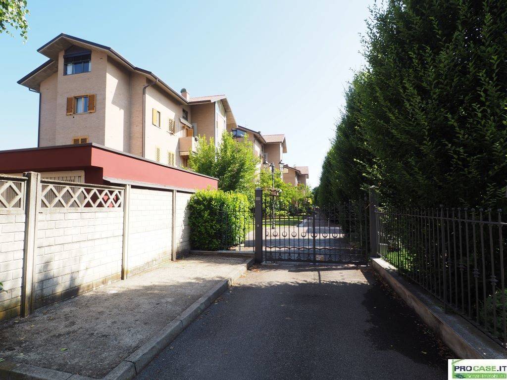 Appartamento a Gerenzano in Via Alessandro Manzoni, 35 - Foto 4