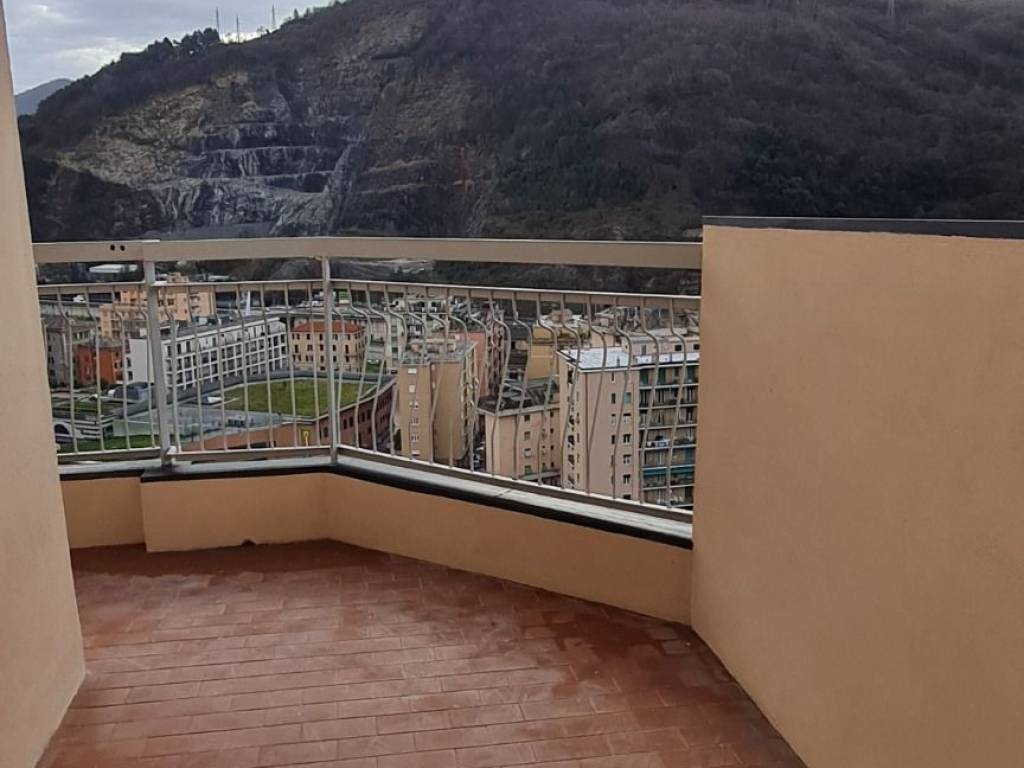 Appartamento a Genova in Via di Pino, 29 - Foto 3