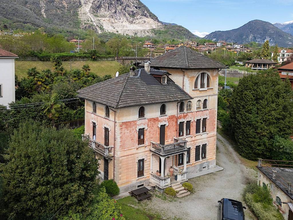 Villa a Baveno in Via Nicola della Casa - Foto 2