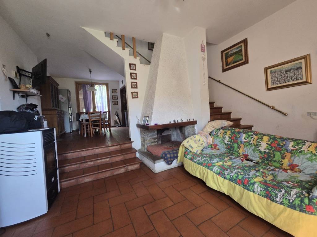 Casa indipendente a Pistoia in VIA DI SAMMOMME' - Foto 3
