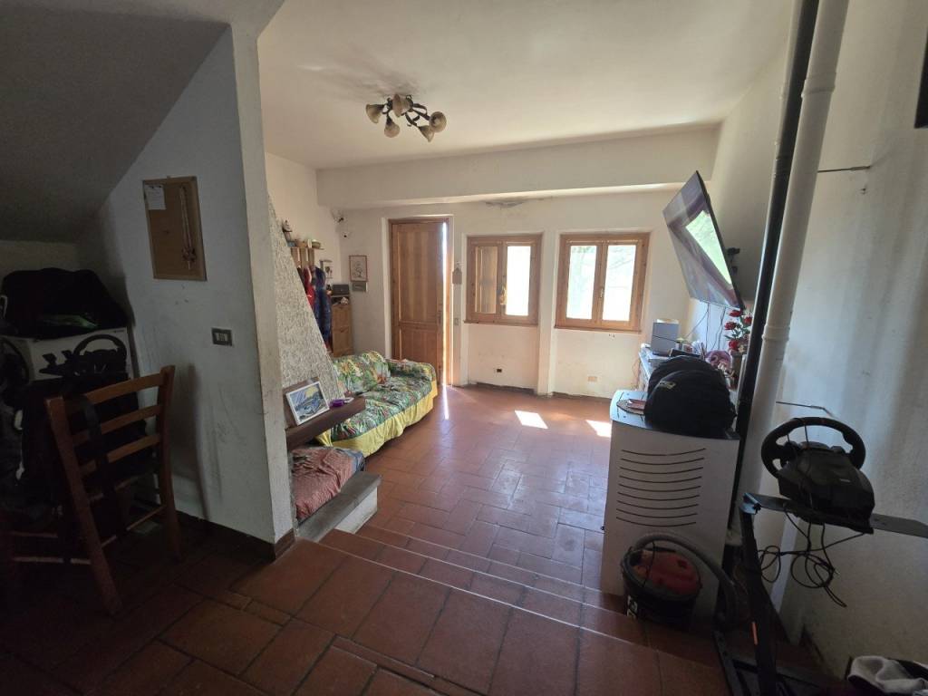 Casa indipendente a Pistoia in VIA DI SAMMOMME' - Foto 5