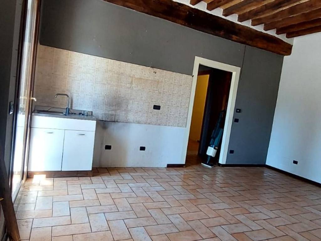 Appartamento a Collecchio in Strada Castellarso - Foto 2