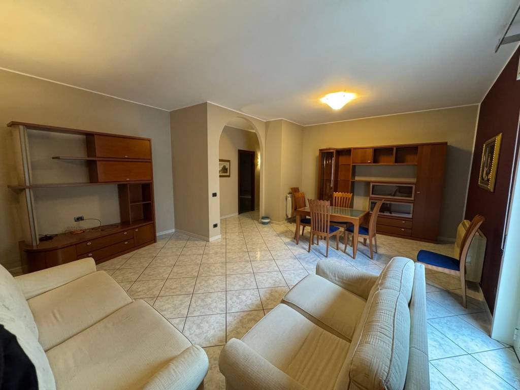 Appartamento a Cinisi in Via Generale Vito Artale - Foto 5