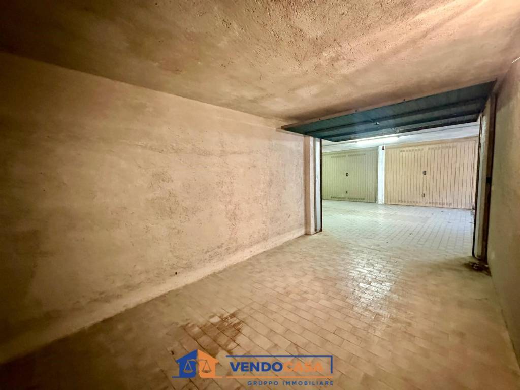 Box / garage a Loano in Via Giuseppe Verdi - Foto 2