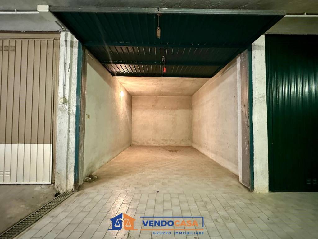 Box / garage a Loano in Via Giuseppe Verdi - Foto 4