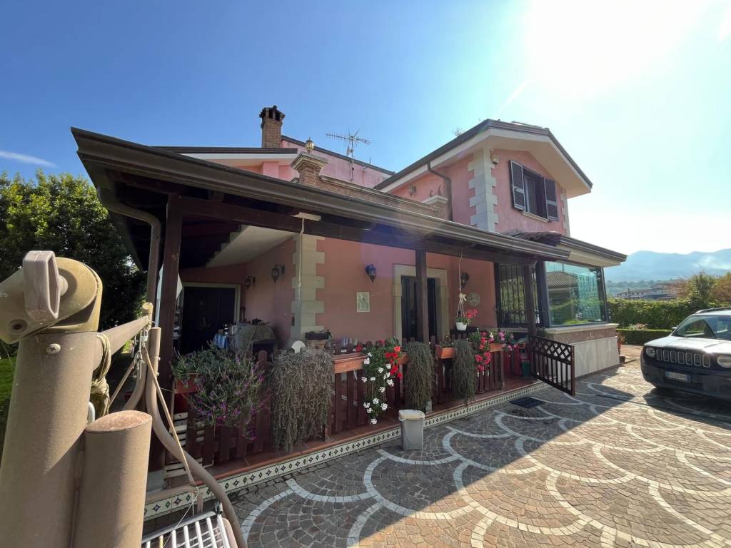 Villa a Dugenta in Via Cocola - Foto 2