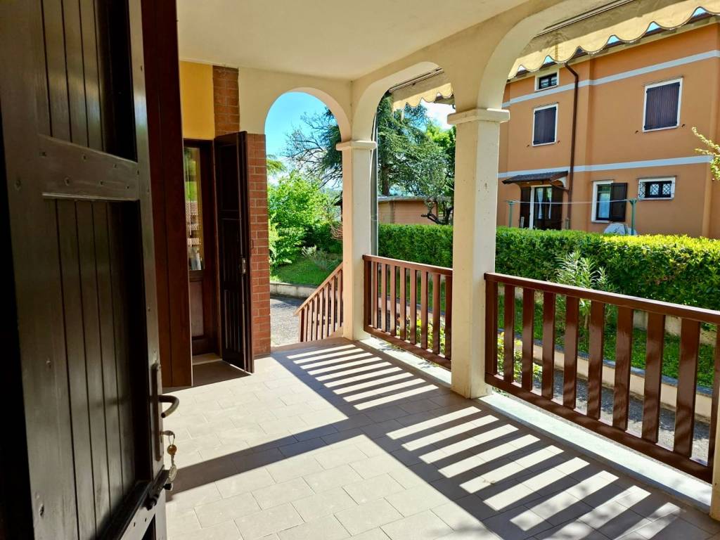 Villa a Baiso in Via Montecchio - Foto 3