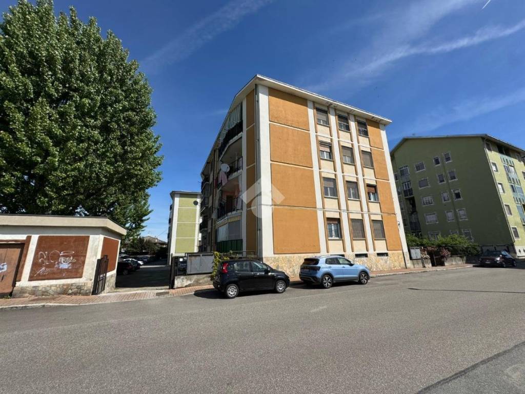 Appartamento a Vercelli in Via Grivola, 29 - Foto 5