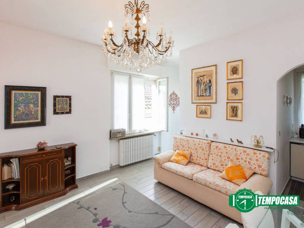 Appartamento a Castellanza in Viale Lombardia 67 - Foto 4