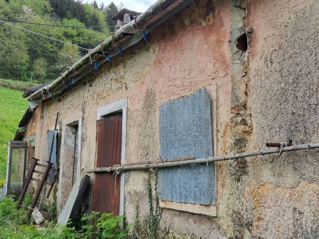 Rustico / casale a Bosco chiesanuova in Contrada Camposozzo - Foto 2