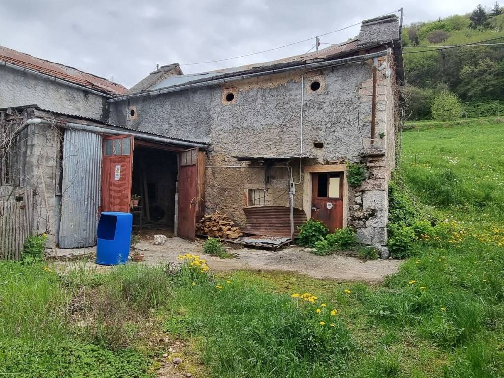 Rustico / casale a Bosco chiesanuova in Contrada Camposozzo - Foto 3