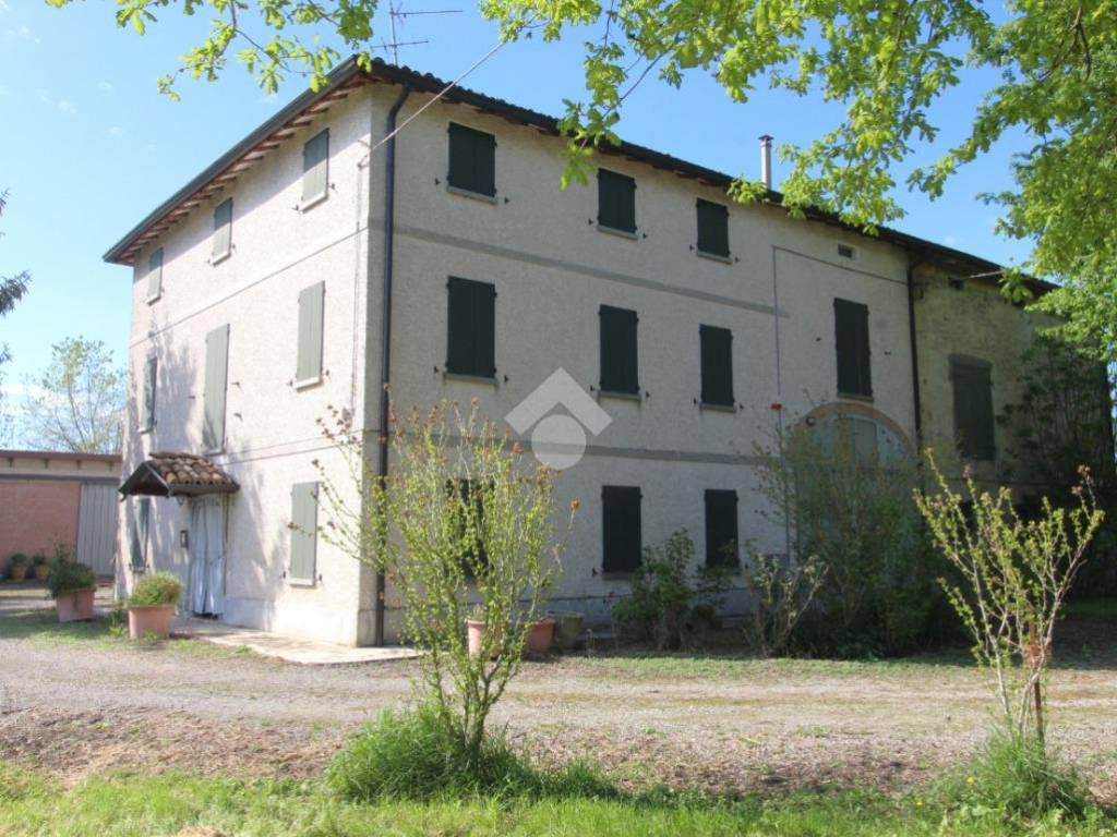 Casa indipendente a Cadelbosco di sopra in Via Giuseppe Mazzini, 30 - Foto 2