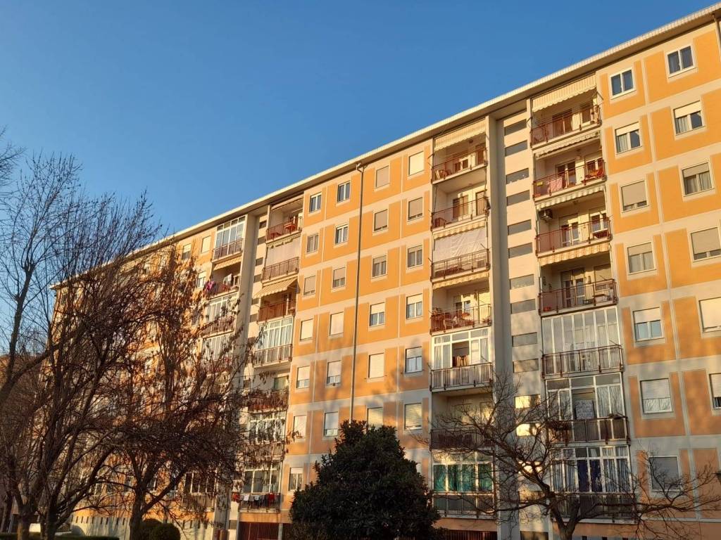 Appartamento a Torino in Strada del Drosso - Foto 2