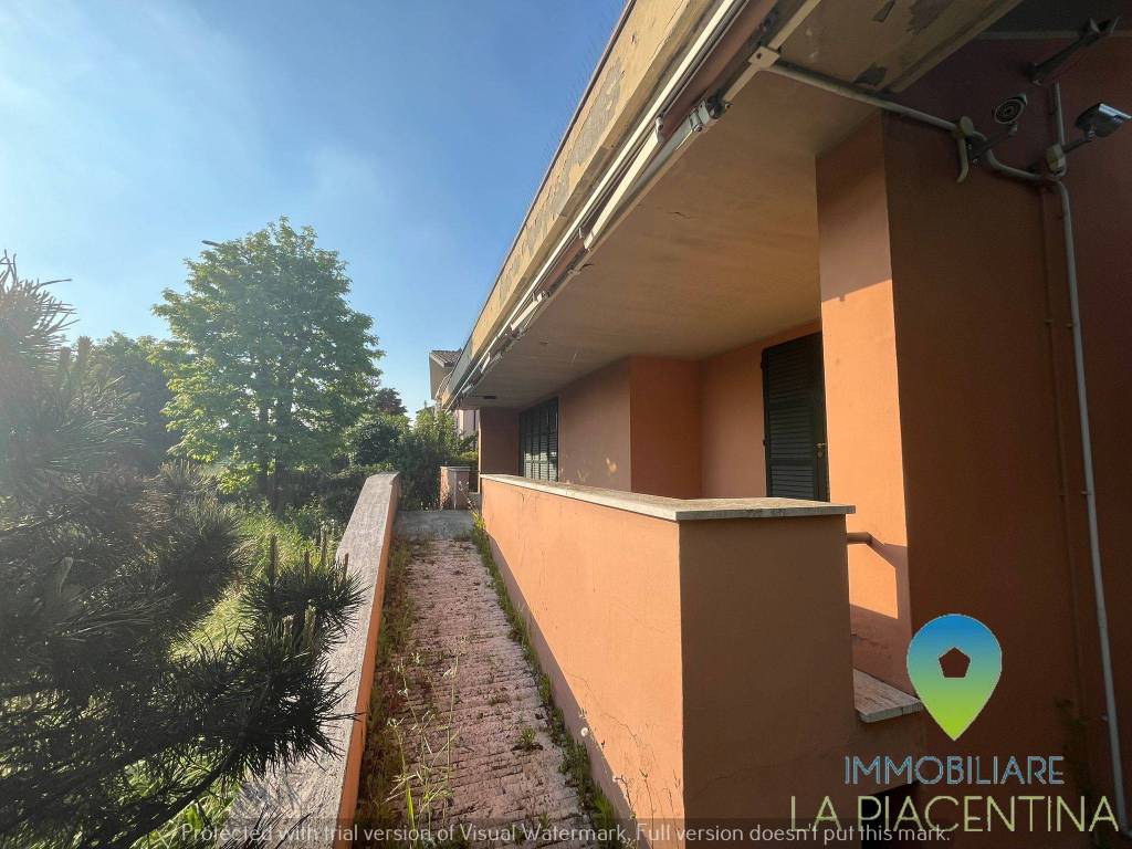Villa a Piacenza in Via Luigi Marzioli, 9 - Foto 2