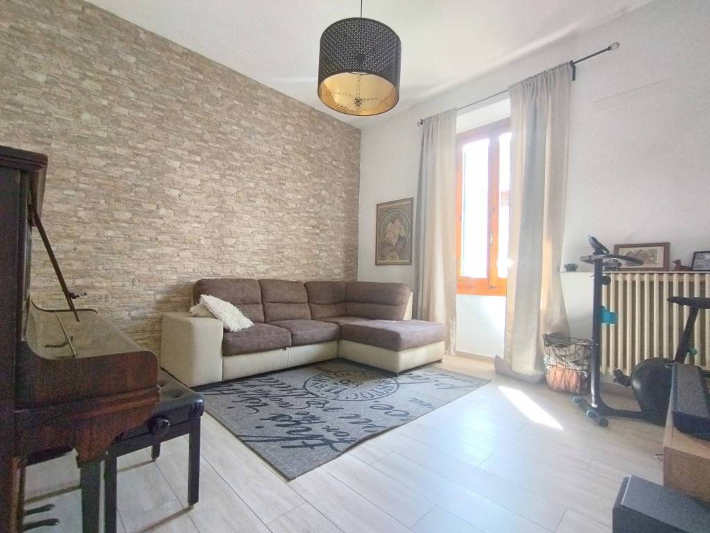 Casa indipendente a Agliana in Via Giosuè Carducci, 32 - Foto 2