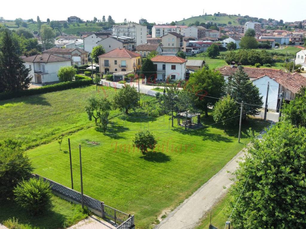 Terreno a Castagnole delle lanze in Via Fratelli Vicari - Foto 5