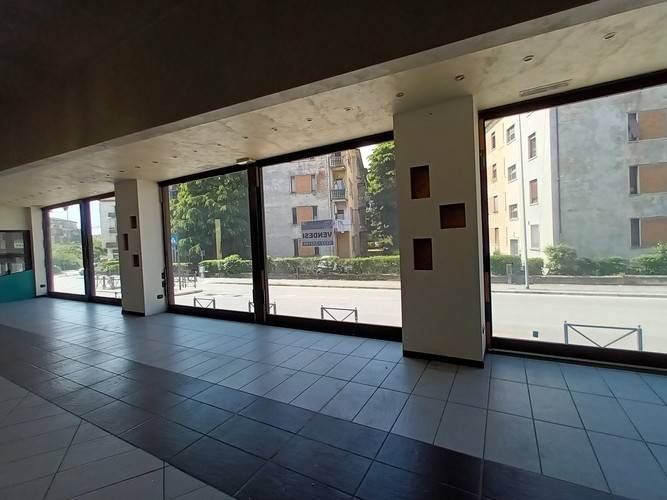 Palazzo / stabile a Varese in Viale Belforte, 11 - Foto 3