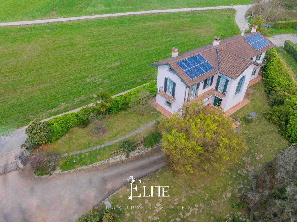 Villa a Sesto calende in Via Idroscalo, 13 - Foto 5