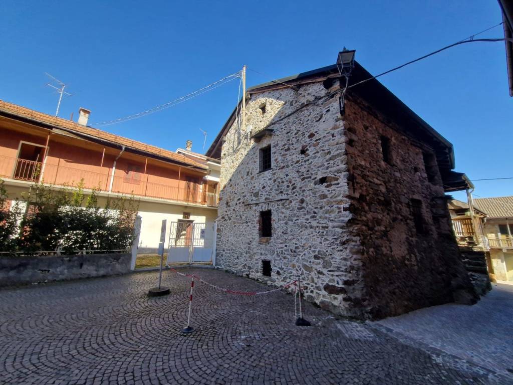 Rustico / casale a Omegna in Via Onorevole Francesco Beltrami - Foto 2