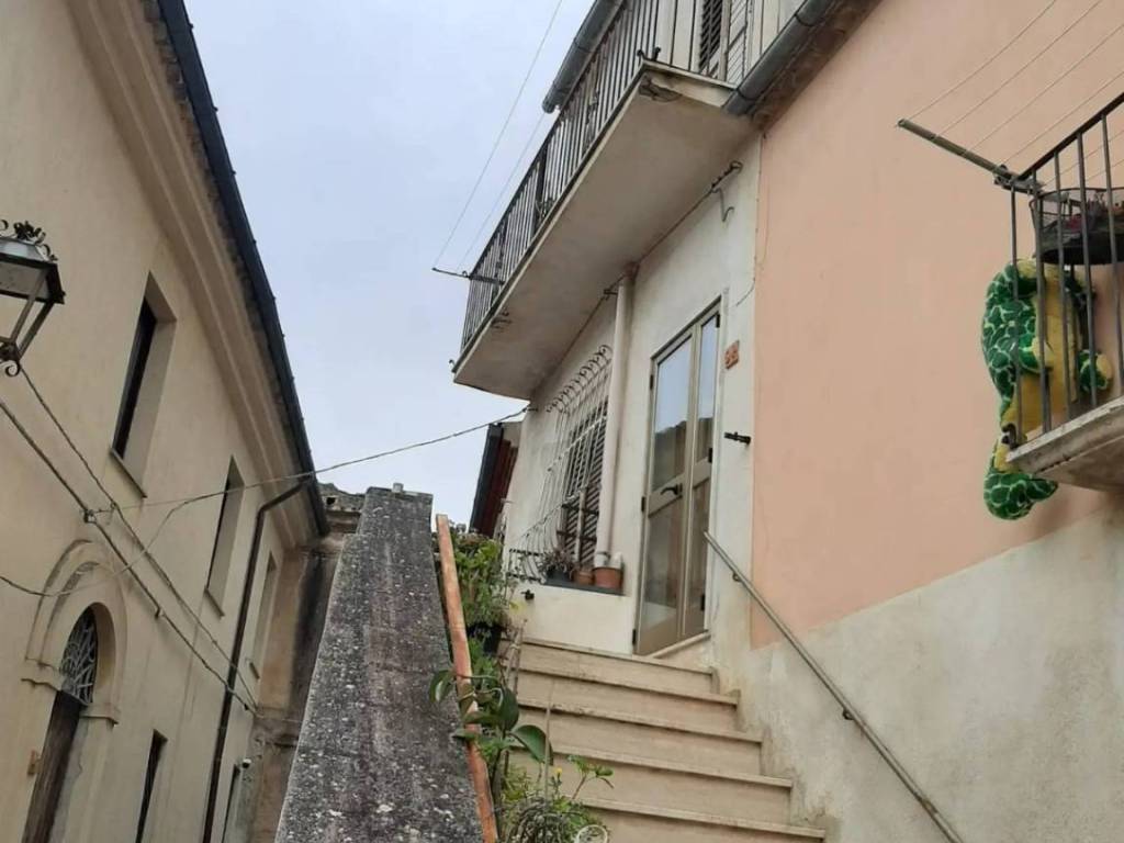 Casa indipendente a Francavilla marittima in Via Margherita - Foto 2