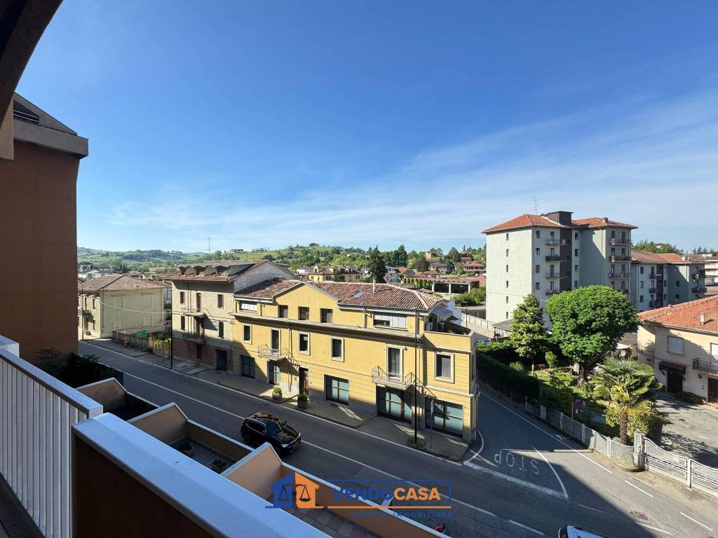 Appartamento a Nizza monferrato in Corso Acqui, 39 - Foto 3