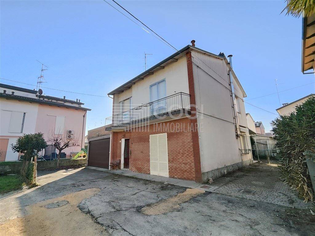 Casa indipendente a Lugo in via gorizia, 11 - Foto 2