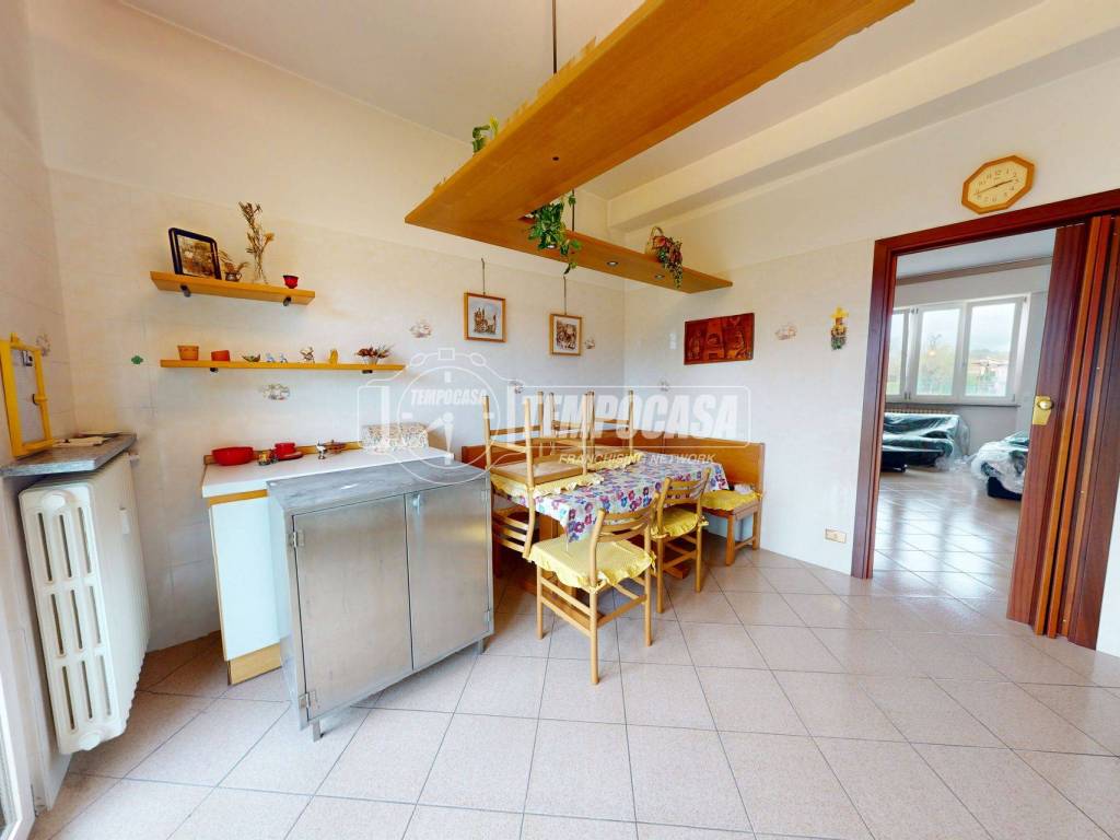 Appartamento a Malnate in Via Marco Polo - Foto 3