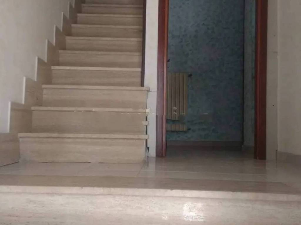 Appartamento a Laurenzana in Via Roma - Foto 3