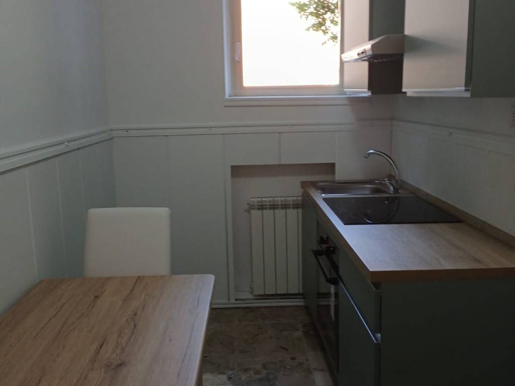 Palazzo / stabile a Carugo - Foto 3