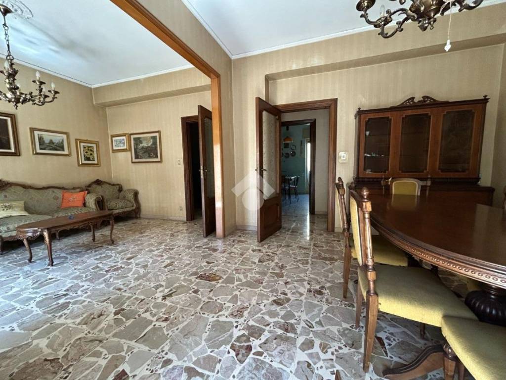 Appartamento a Cosenza in Via Emilio Capizzano, 23 - Foto 3